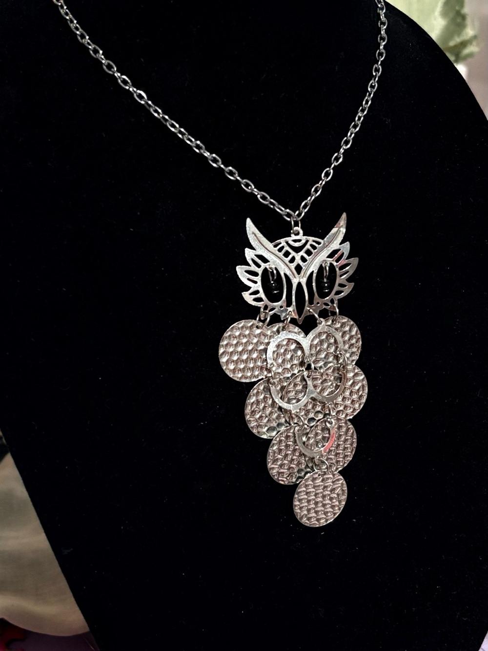 Silver Owl Pendant Necklace with Textured Disc Drops NWOT